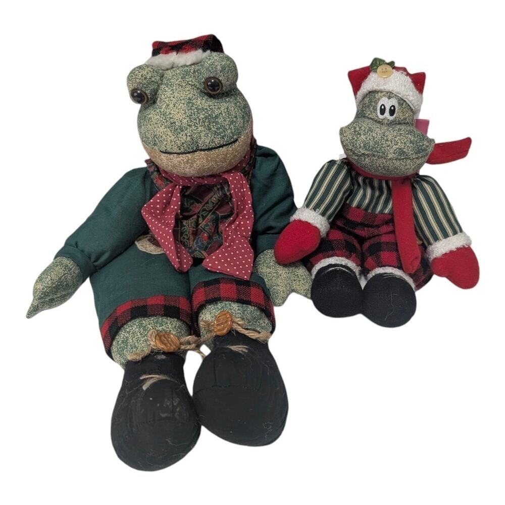 Christmas Holiday Decor Set of 2 Felt Shelf Sitting Frogs